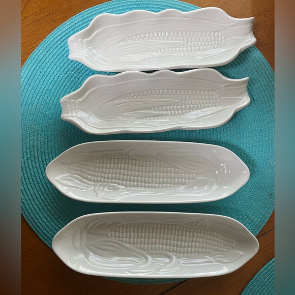 Other - white ceramic corn cob holders 4